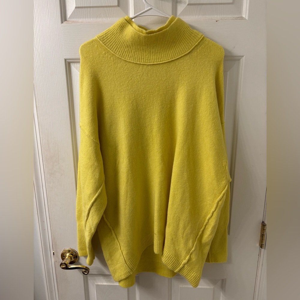 FREE PEOPLE SZ S OVERSIZED TUNIC TURTLENECK SWEATER WOOL BLEND EUC